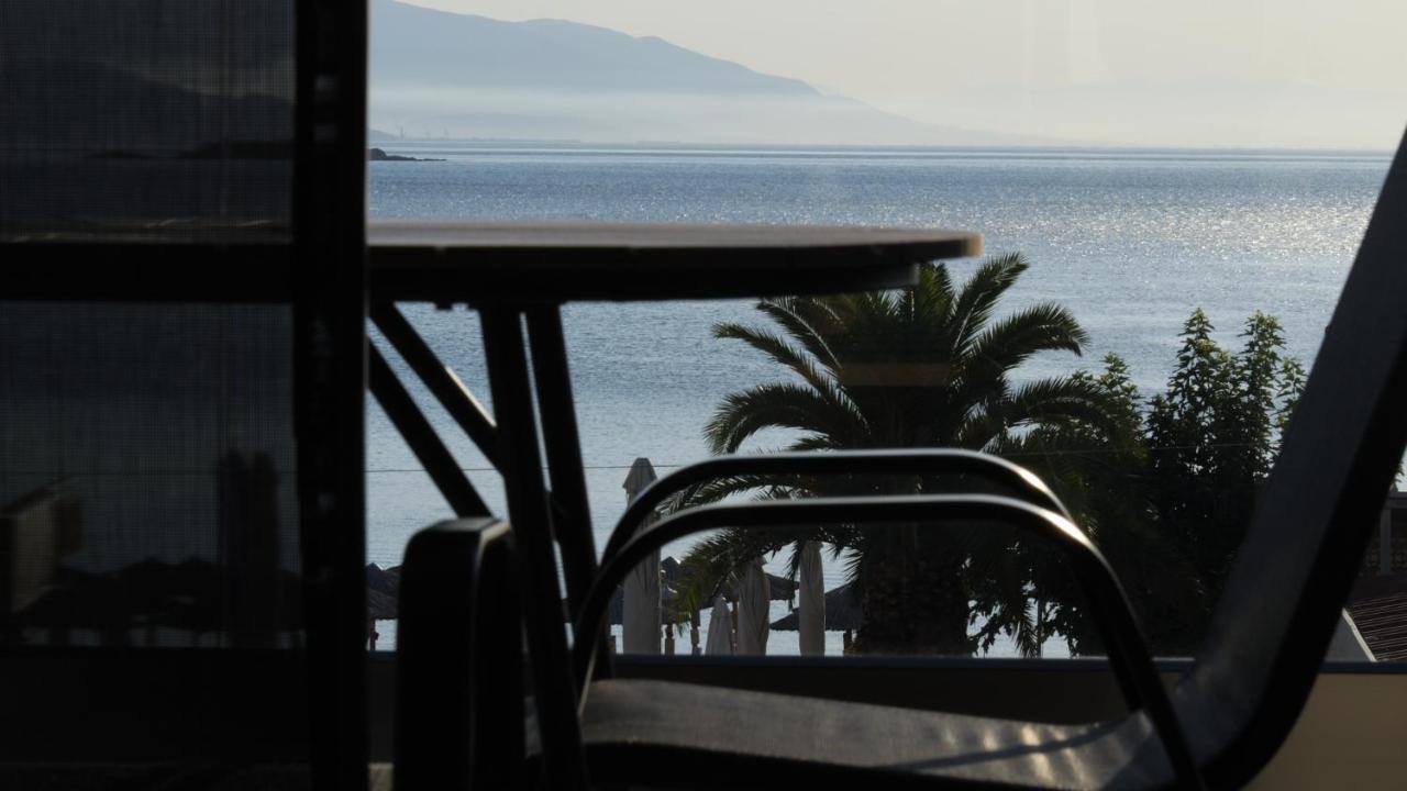 Blue Wave Luxury Suites Nea Iraklitsa Exteriér fotografie